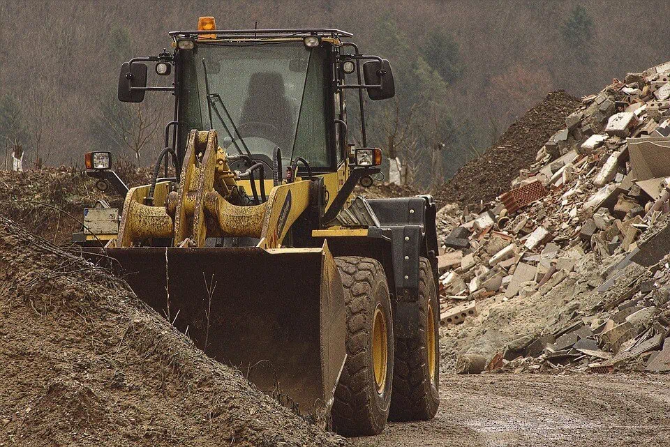 Used wheel loaders clearing land