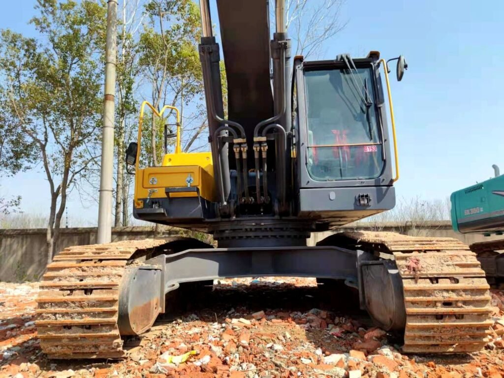 Used Excavator Volvo EC380 For Sale In Low Price Available Now!
