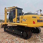 المستخدمة الحفارة komatsu PC220 للبيع الحفارات المتوسطة اليابان الأصلية في الأسهم