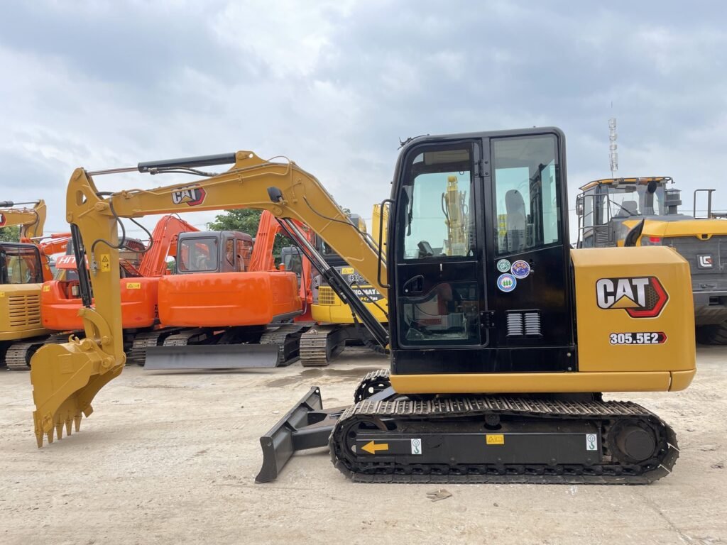 Used Cat 305 Excavator For Sale 5ton Mini Excavator