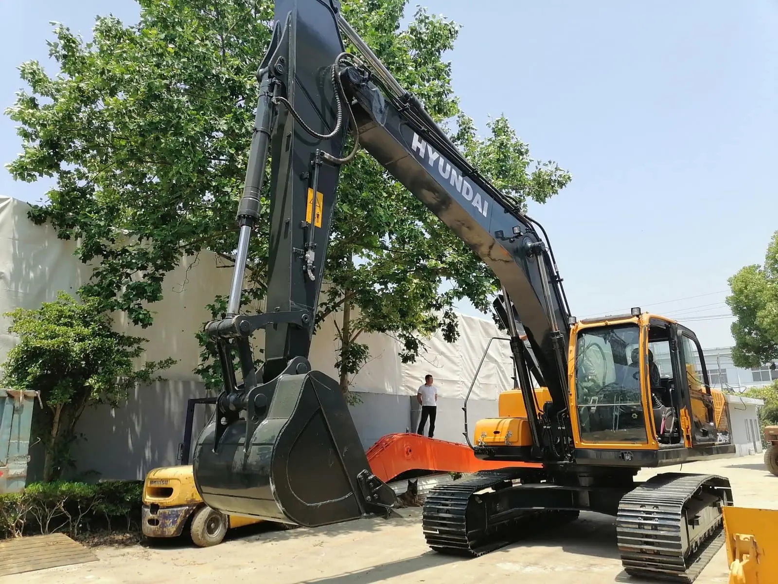 Construction Equipment Supplier