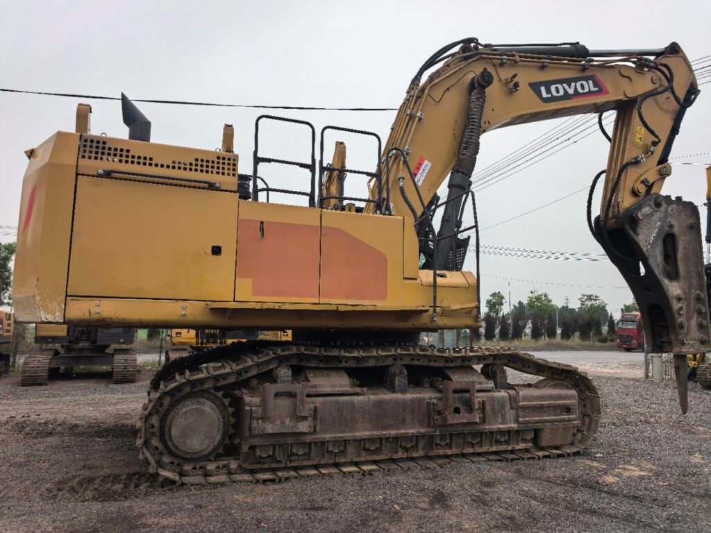 Excavador de 70 toneladas en venta