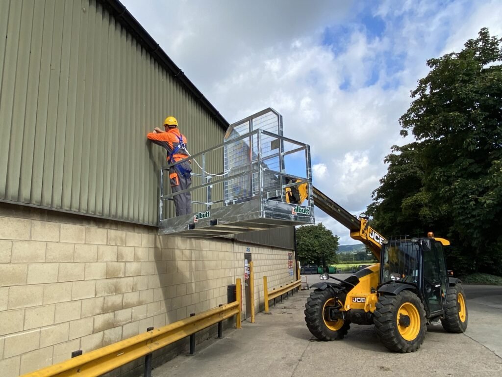 Telehandler vs Forklift vs Crane