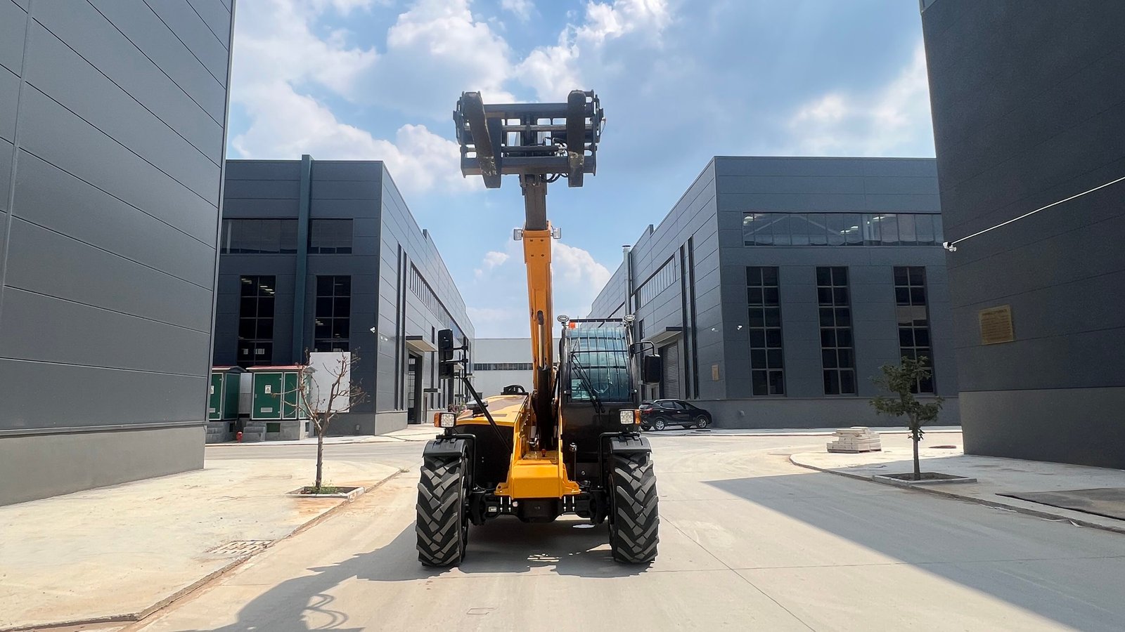 telehandler vs forklift